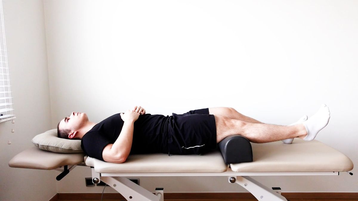 Renforcement quadriceps isométrique sur rouleau