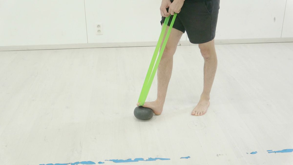 Flexion de l'hallux contre résistance en flexion dorsale