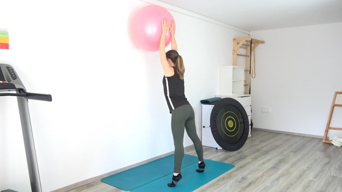 Triple extension contre SwissBall