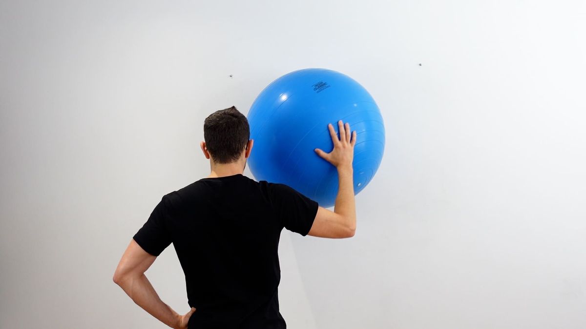 Swiss Ball Circumduction With 90° Shoulder Abduction