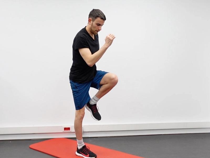 Exercice de coordination unipodal, vue 1