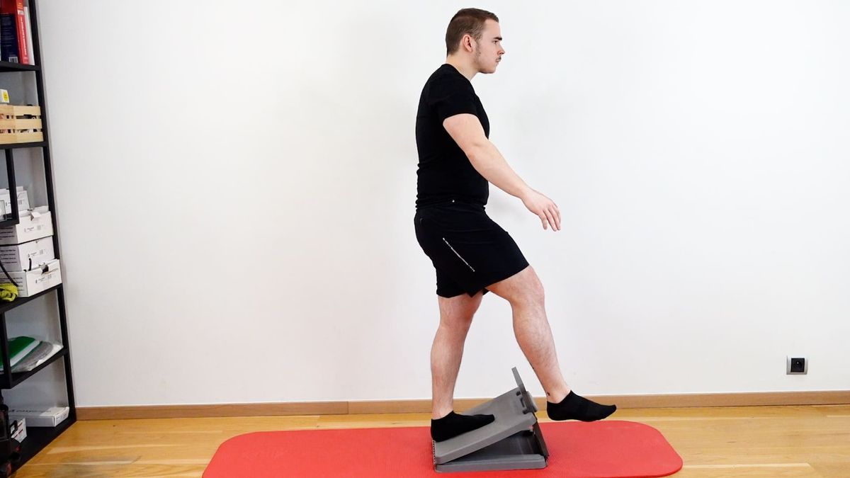 Mise en charge sur plan incliné (pied en flexion dorsale)
