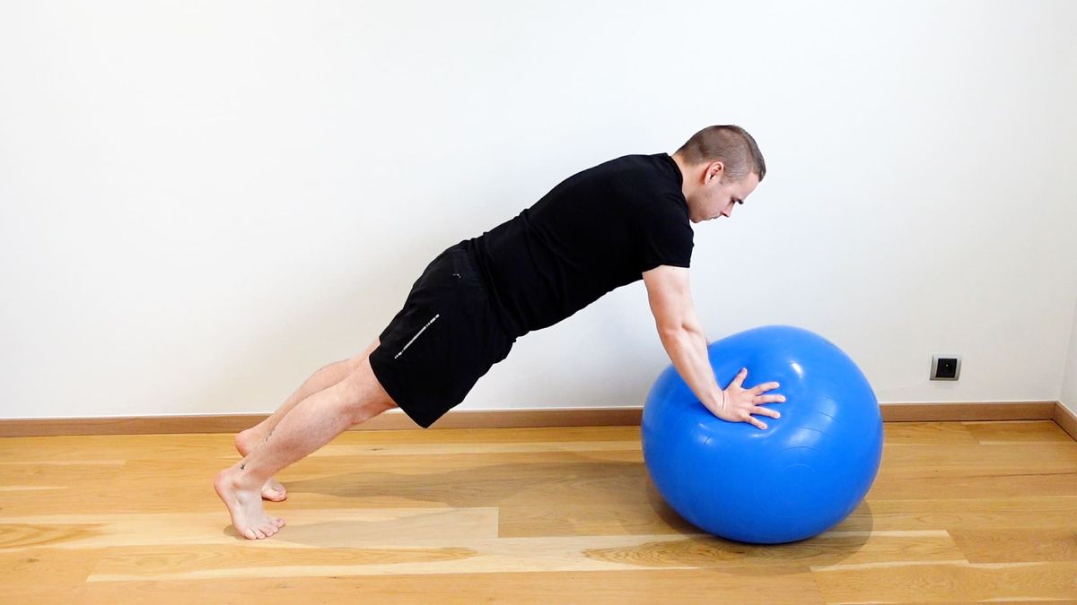 Pompes sur SwissBall
