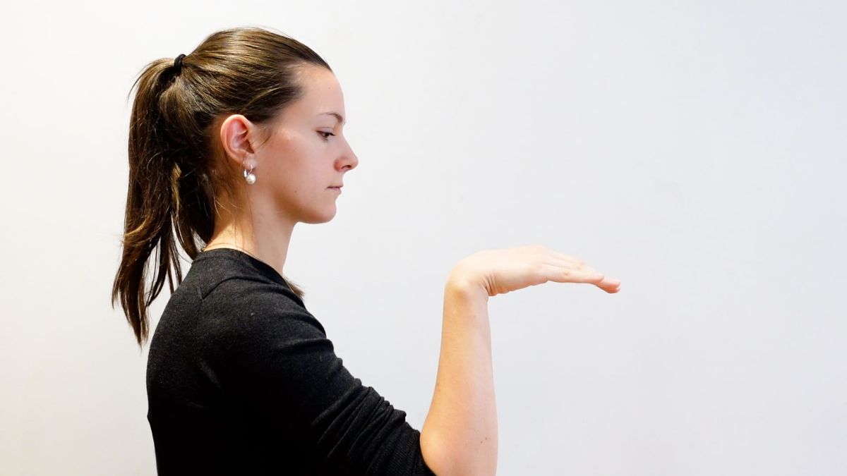 Mobilisation du poignet en flexion / extension, coude sur table