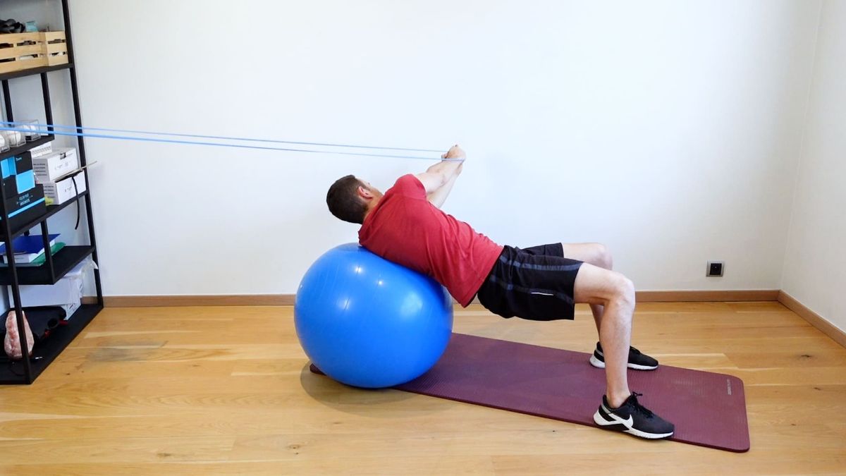 Abdominal Strengthening With Rotation on Swiss Ball