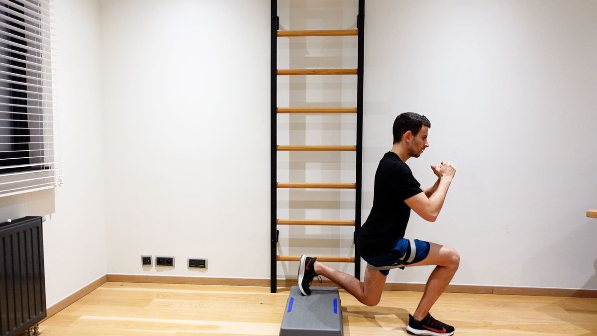 Toe Raises & Forward / Backward Lunge on Step