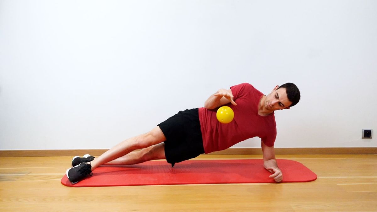 Side Plank With Plyometric Shoulder External Rotation