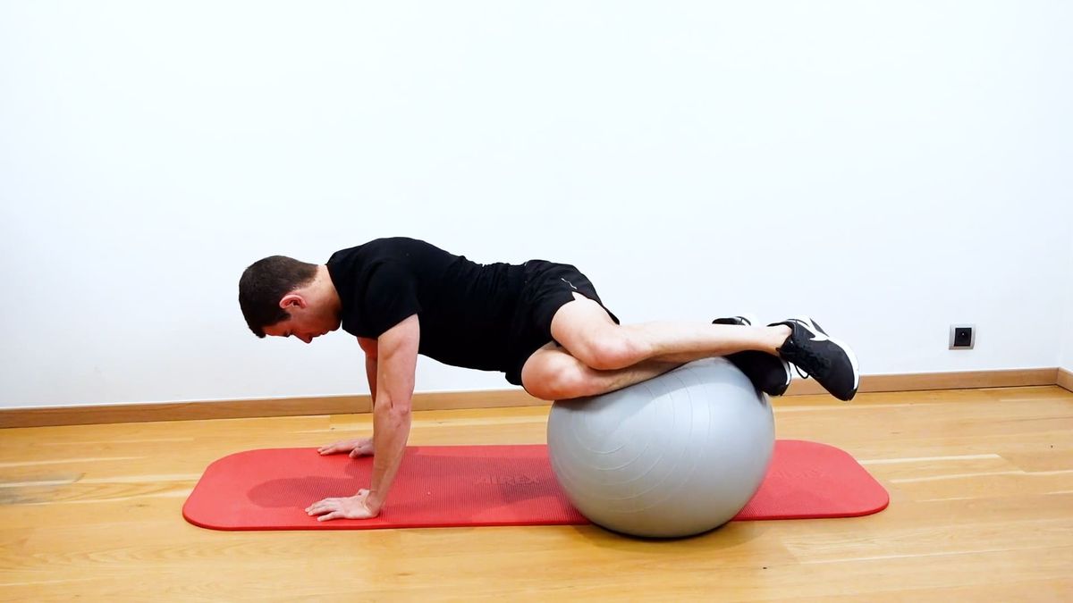 Lumbar Rotation on Swiss Ball