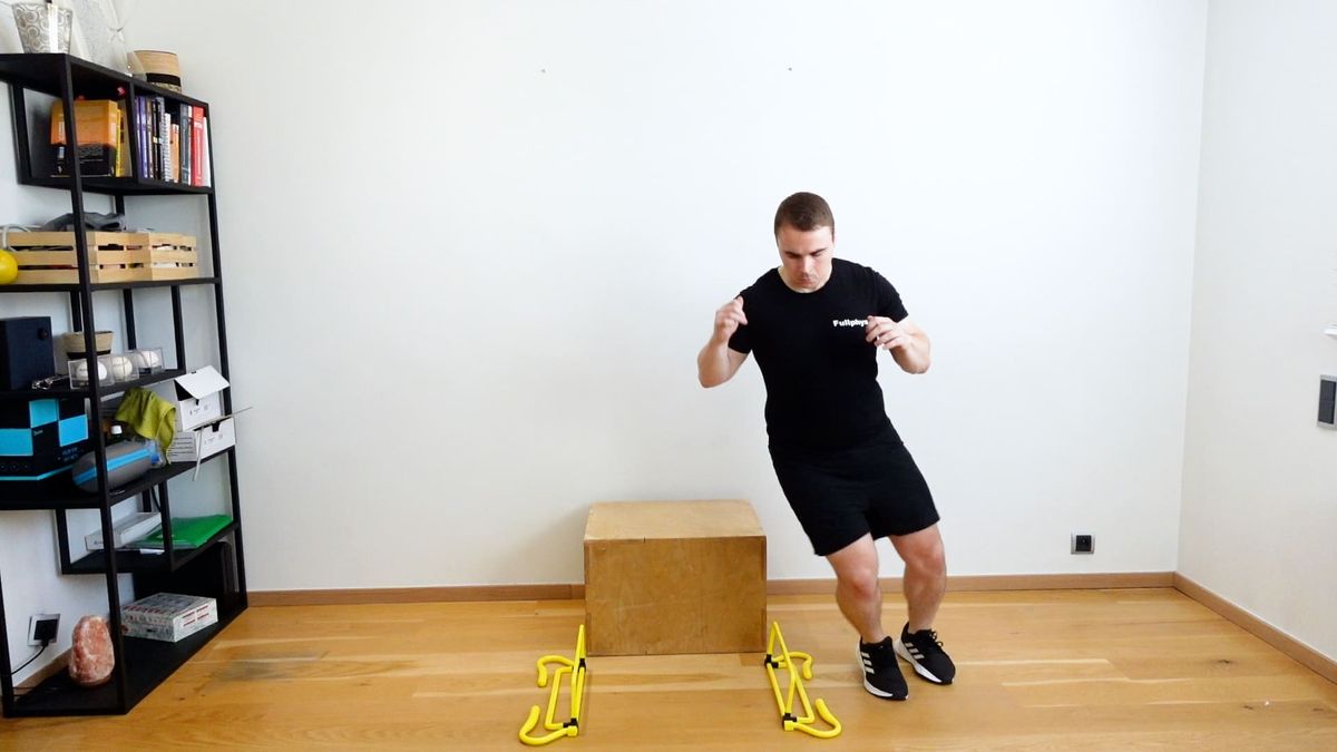 Réception saut avec rebonds latéraux par dessus obstacles