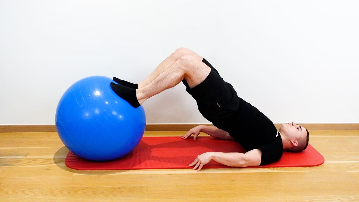 Renforcement ischio-jambiers sur SwissBall