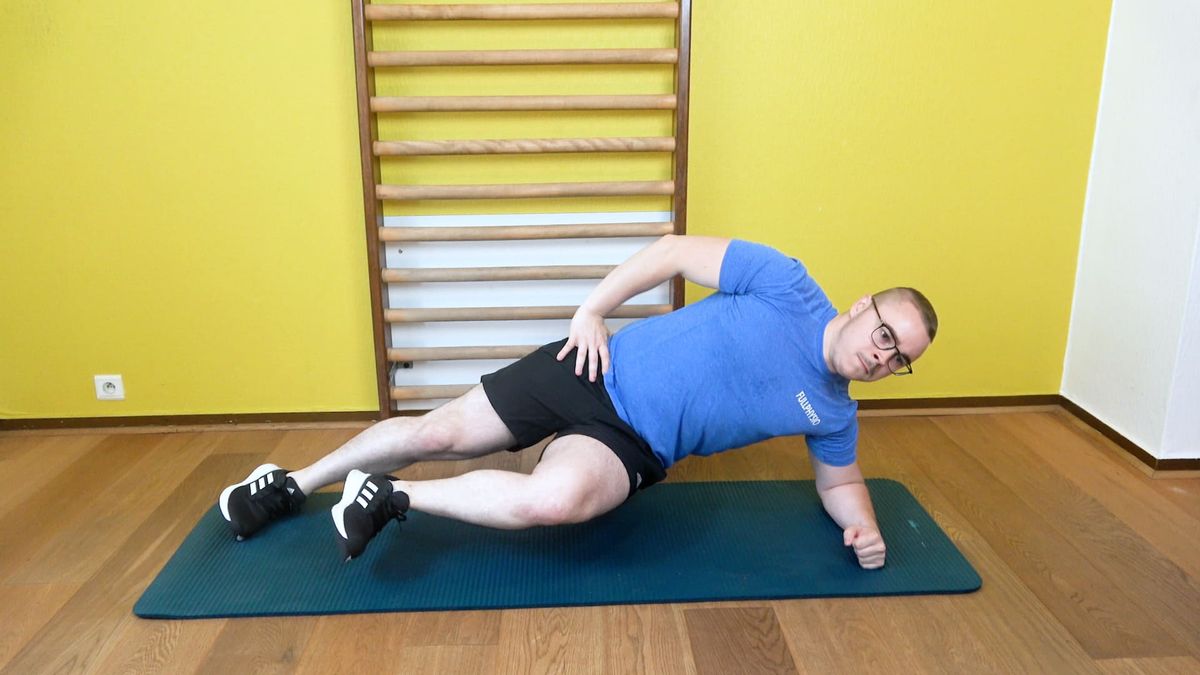 Renforcement des adducteurs en planche latérale, jambe inférieure levée