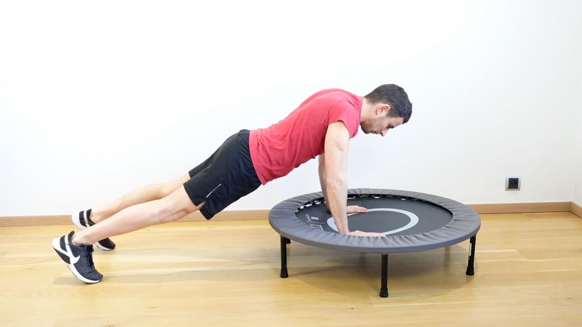 Shoulder Stabilization on Trampoline With Clap