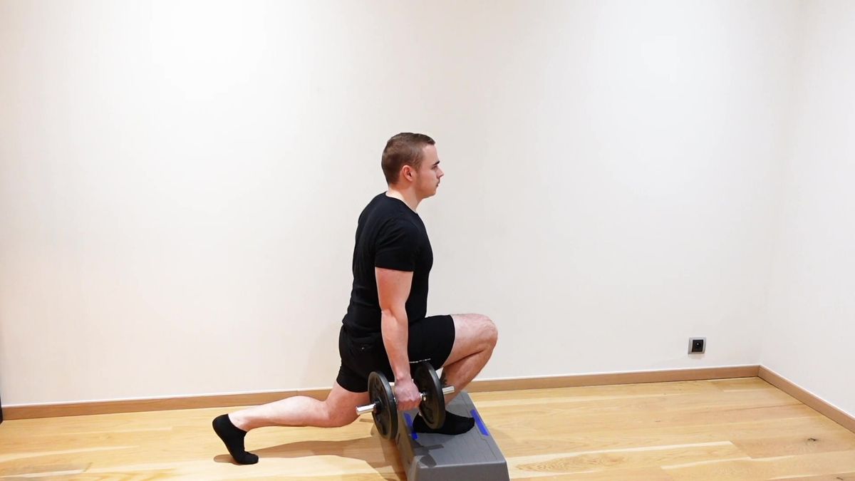 Active Dorsiflexion in Lunge Position