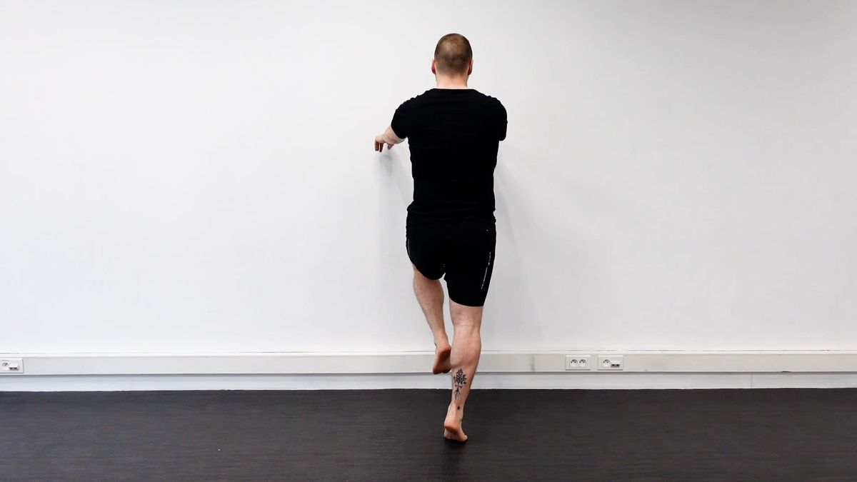 Alternating Isometric Calf Strengthening