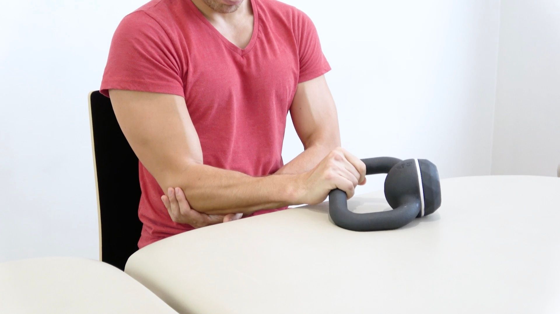 Renforcement pronosupination avec kettlebell, vue 1