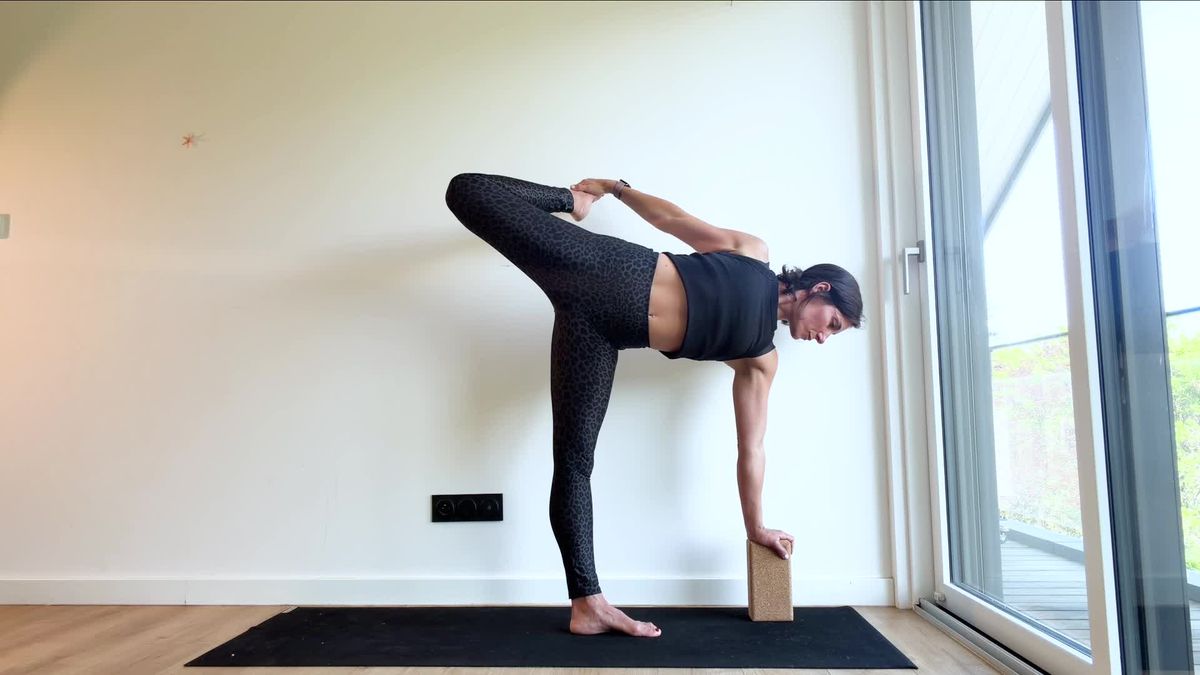 Sugarcane Pose