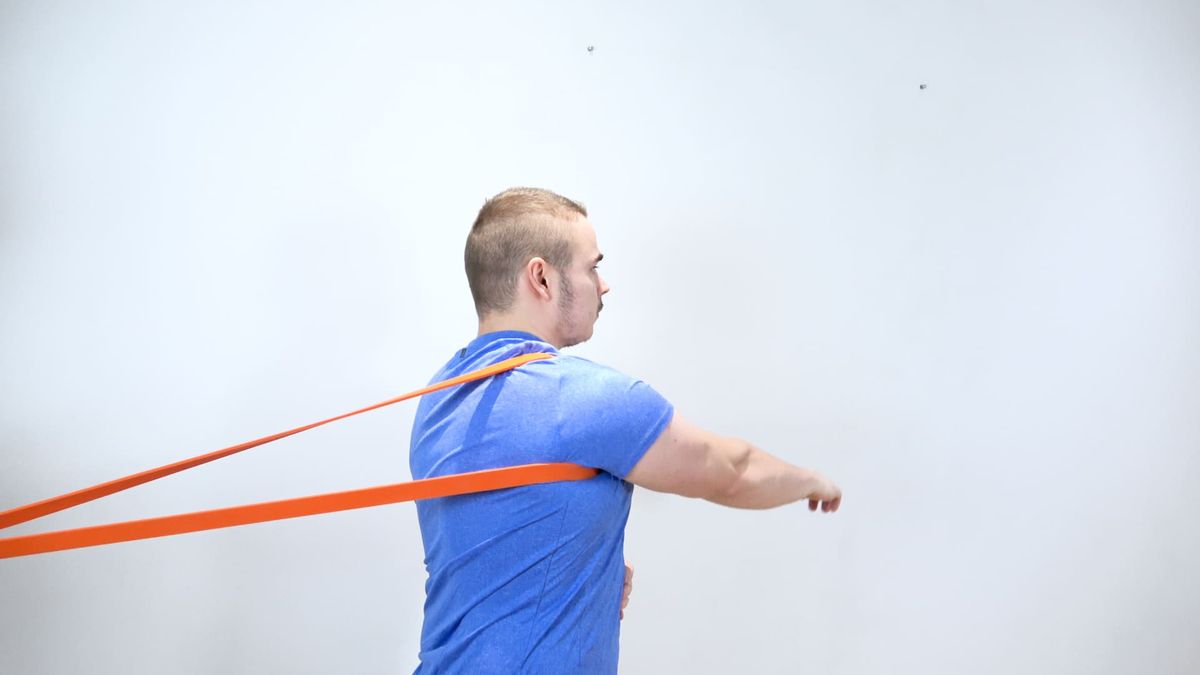 Mouvement de lancer avec traction arrière