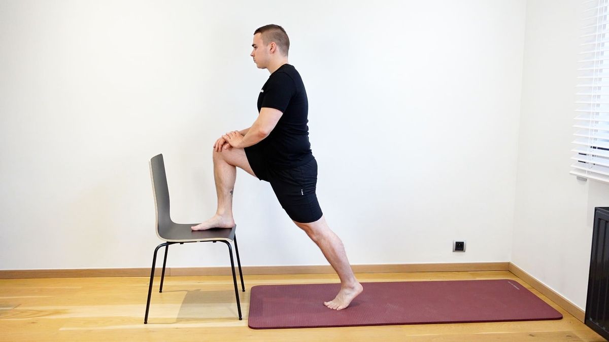 Heel Raise With Calf Stretching