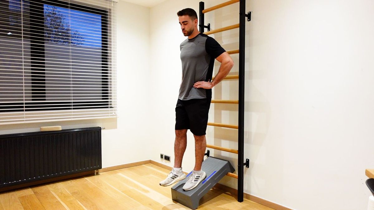 Single-Leg Decline Squat
