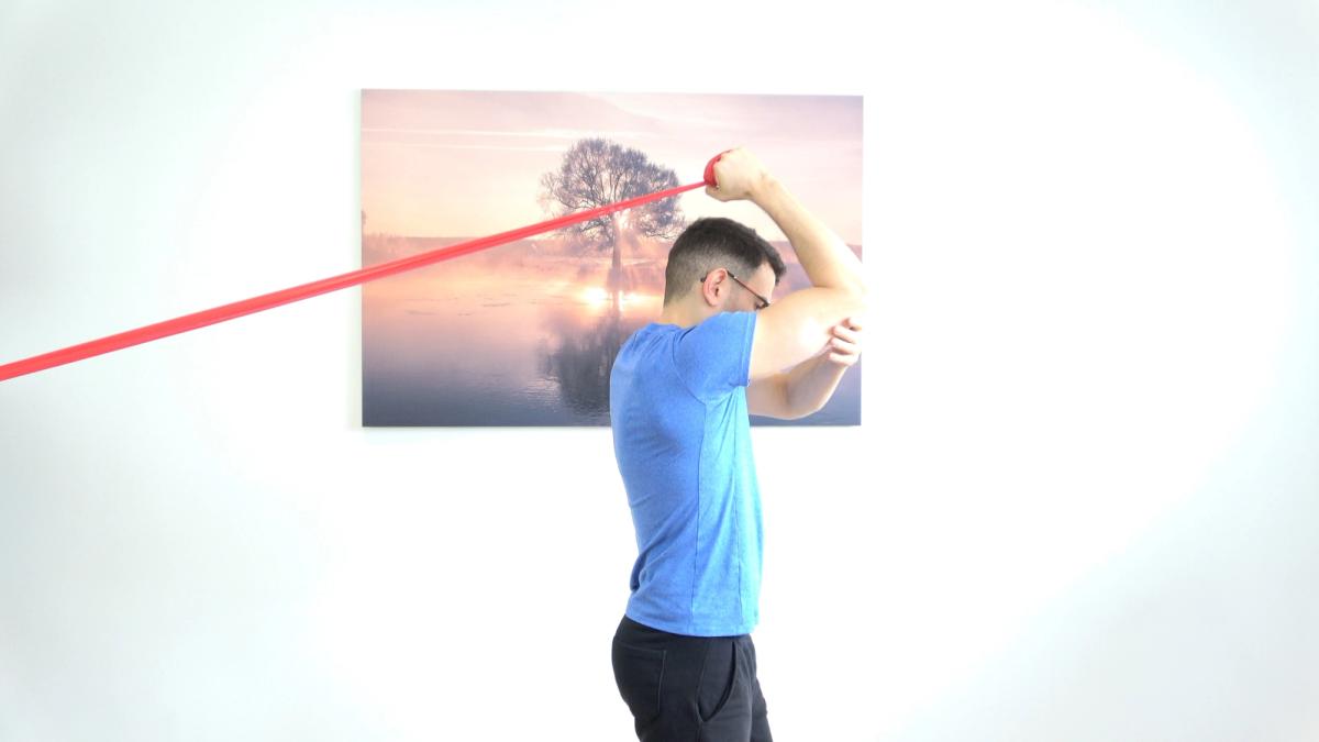 Renforcement triceps excentrique avec tirage au dessus de la tête