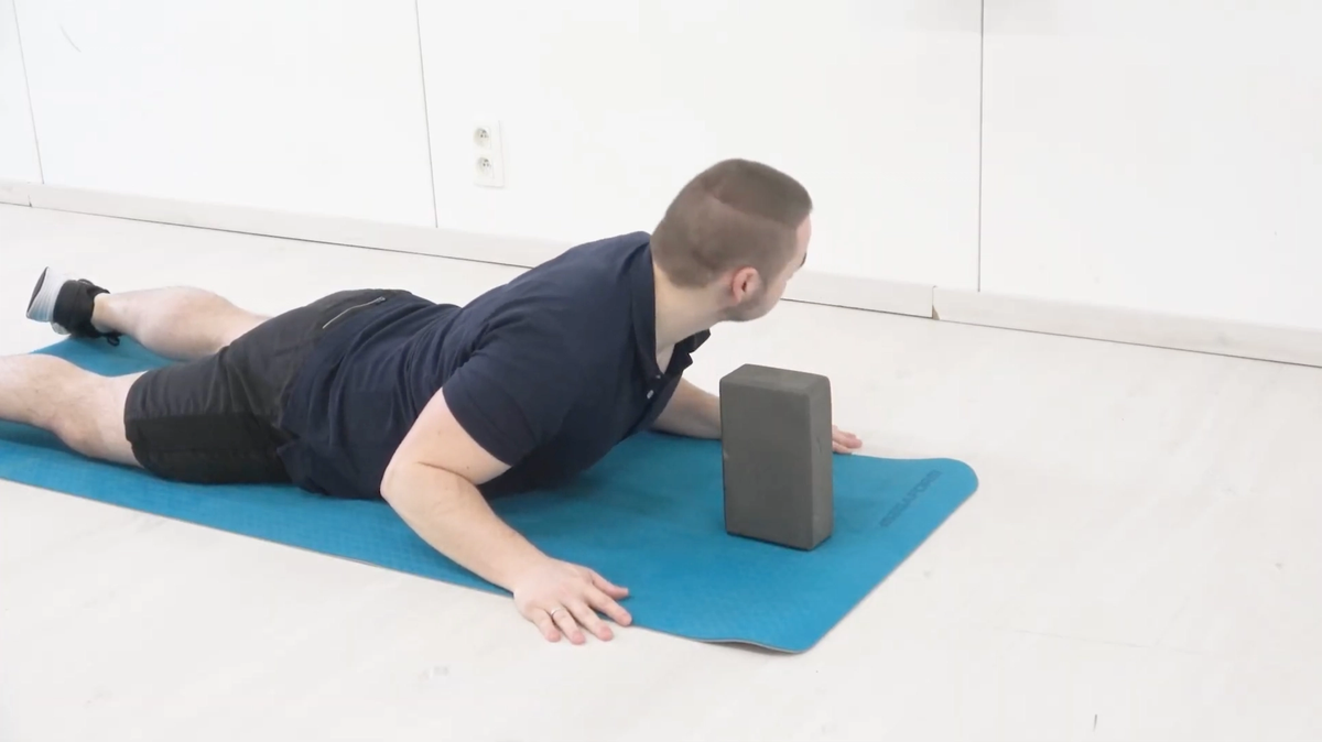 Neck Extension With Rotations on a Block