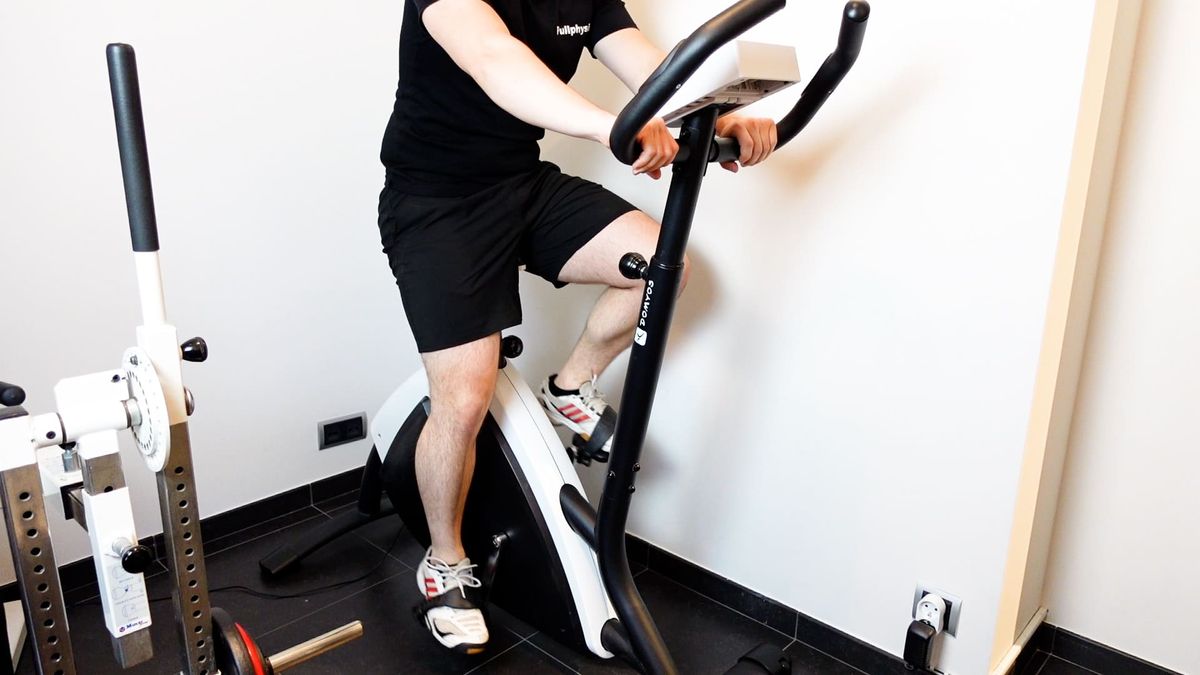 Forward / Backward Cycle Ergometer