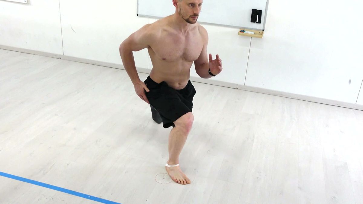 Exercices avec strapping d’aide à la flexion de cheville