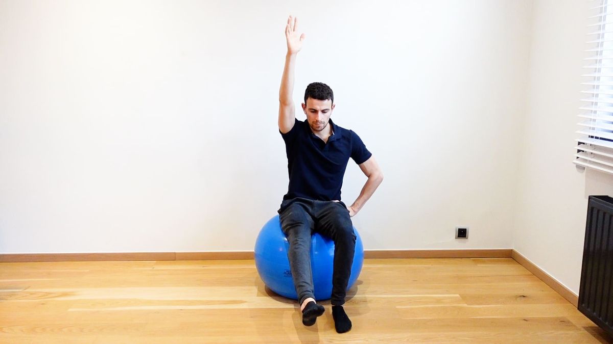 Stabilization on Swiss Ball With Bounces