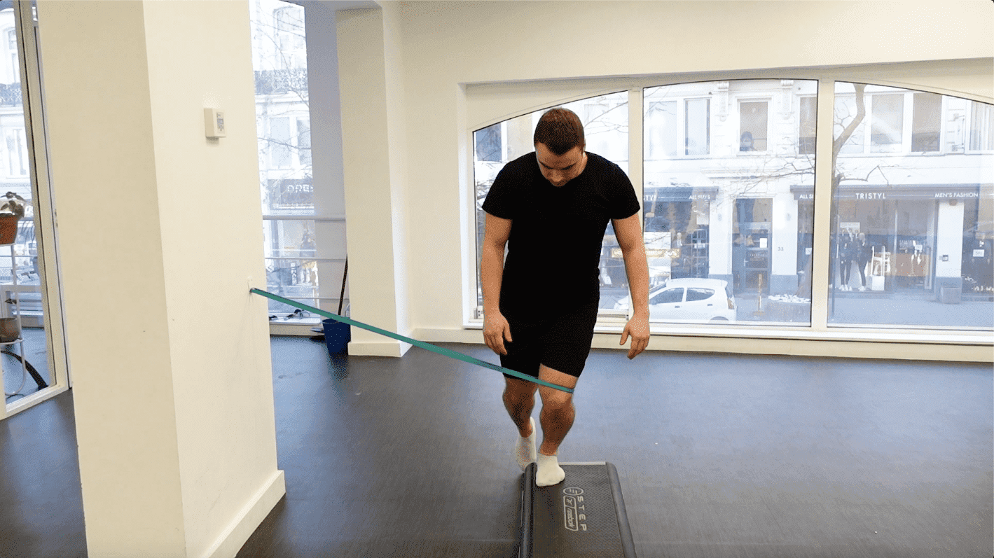 Step down avec stabilisation du genou