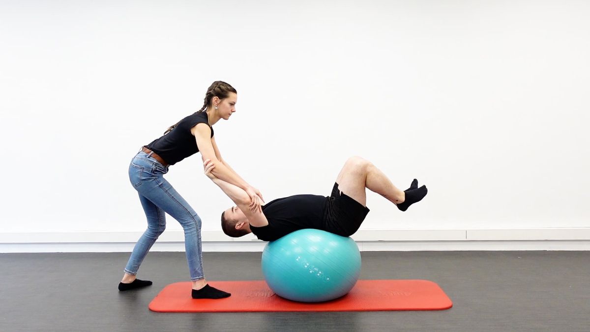 Dynamic Stabilization on Swiss Ball