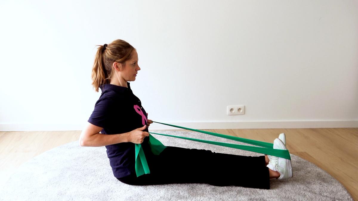 Rowing Combined With Resistance Band