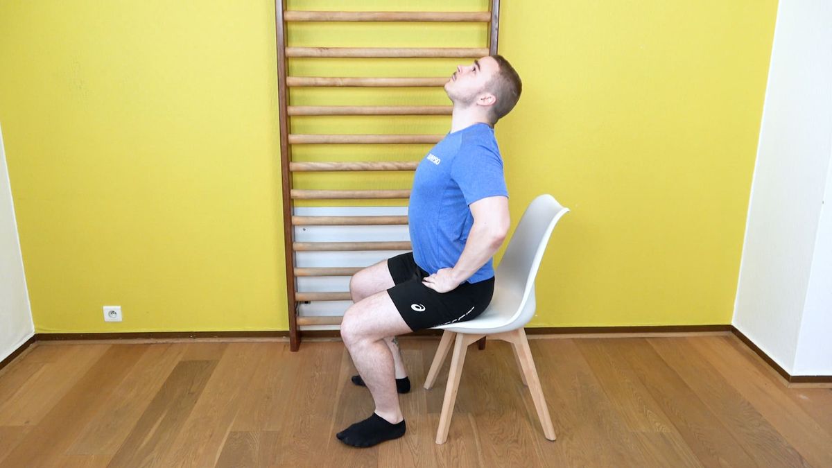Dos creux, dos rond sur chaise
