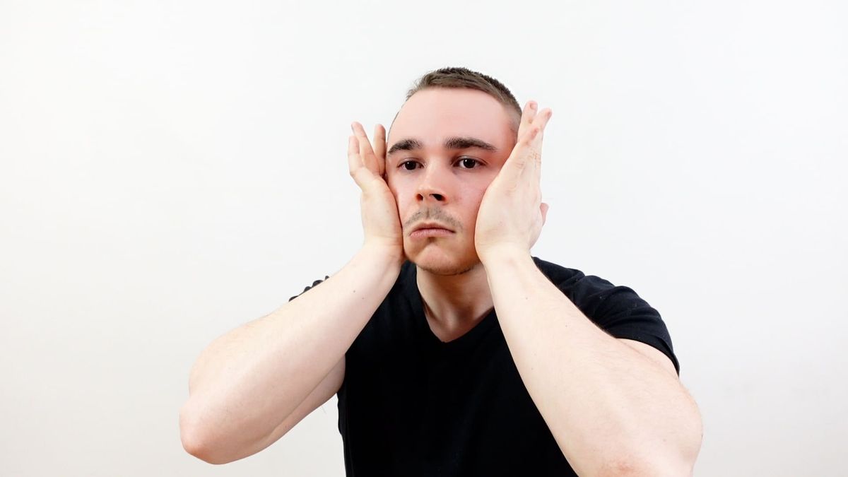 Masseter Muscle Stretching