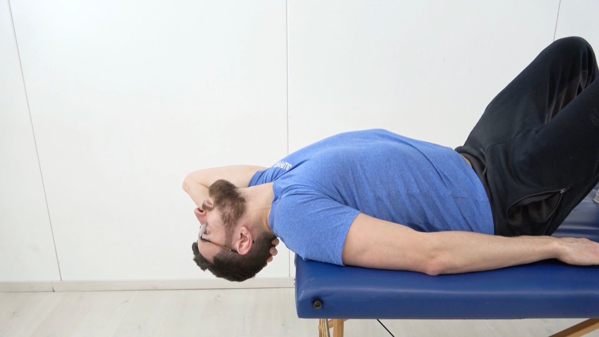 Cervical Retraction & Extension in Lying Position