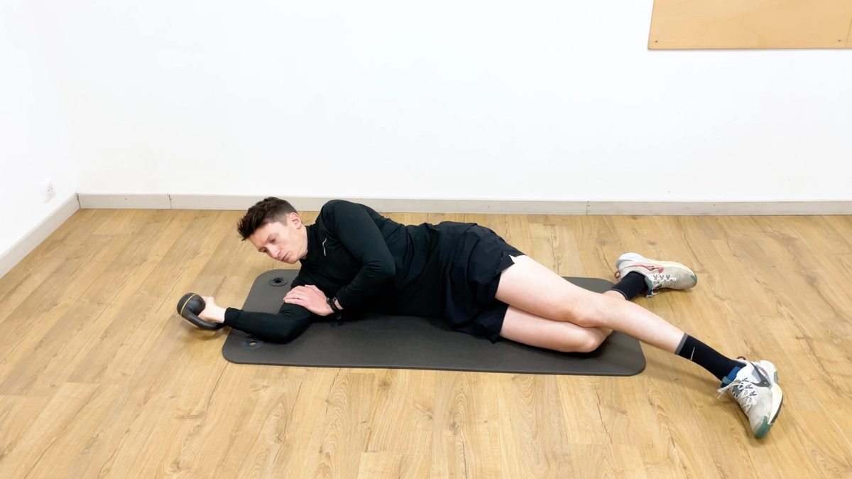 Renforcement excentrique rotateurs internes en couché latéral