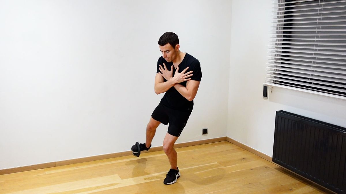 Hip Strengthening With Kettlebell in Single-Leg Stance
