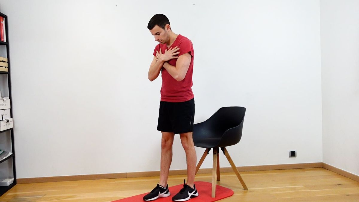 Assisted Squat With Staggered Feet