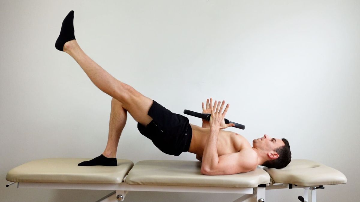 Dynamic Transverse Abdominis Strengthening in Single-Leg Bridge With Upper Body Lock