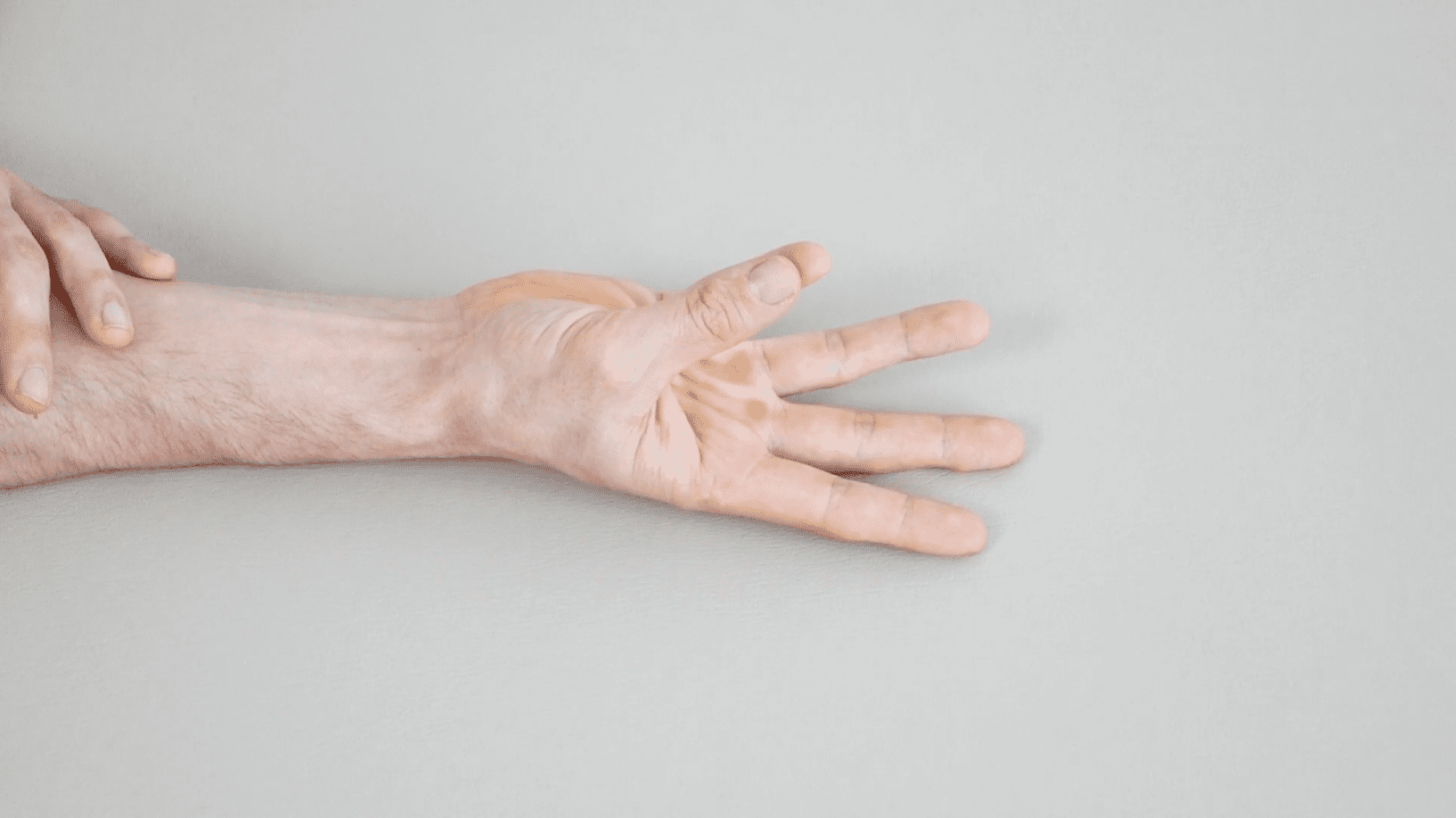 Alternating Thumb / Finger Opposition With Flat Hand, view 1