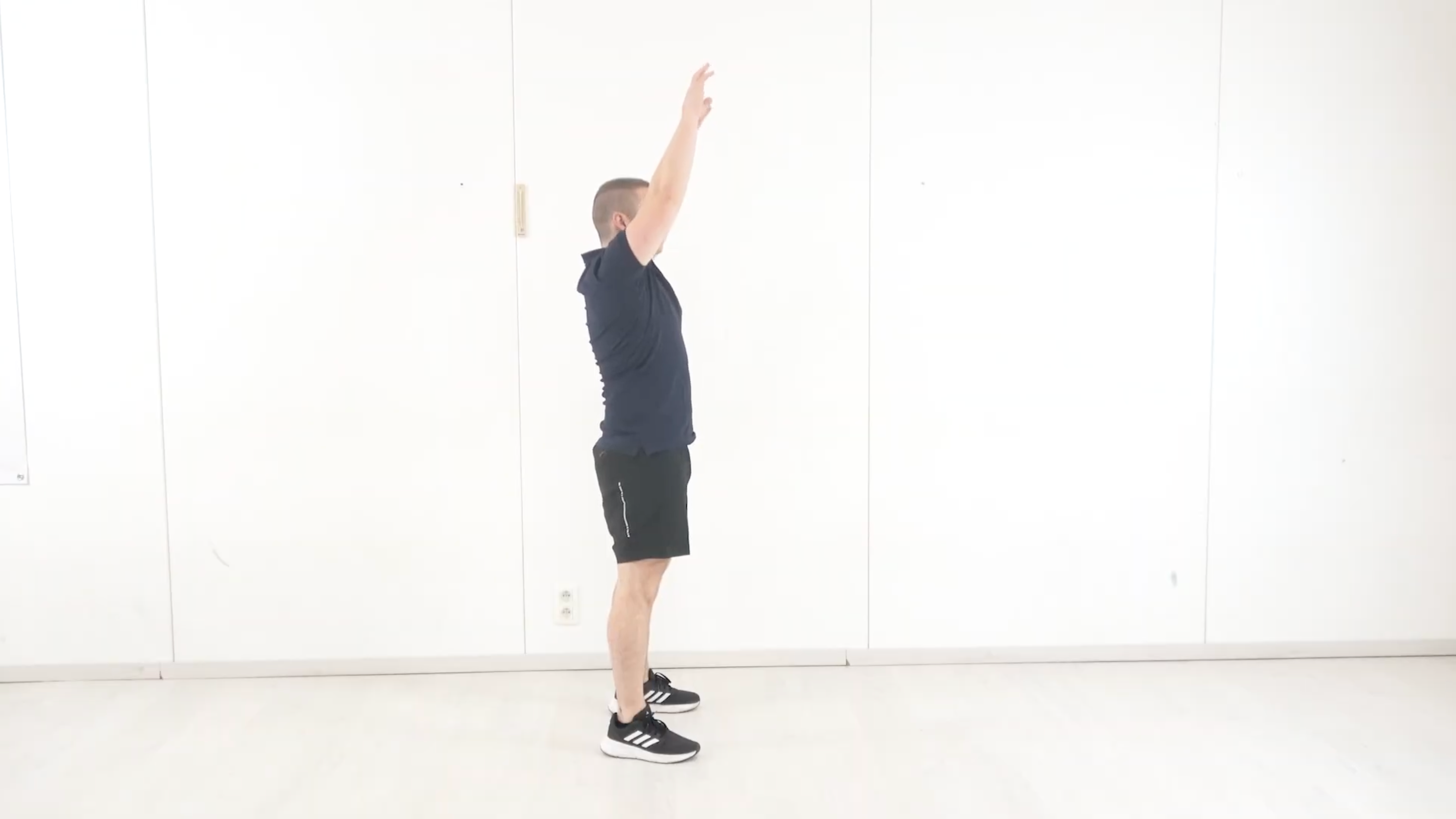 Shoulder Raise From the Floor