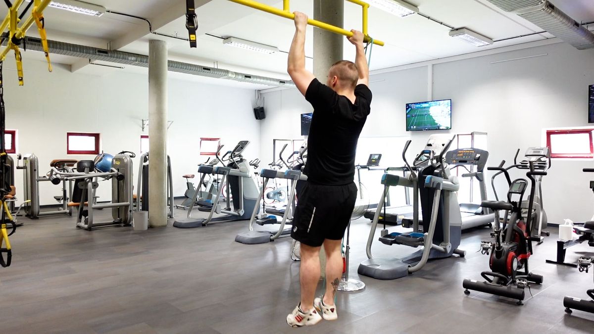 Assisted Pull-Up With Elastic Band