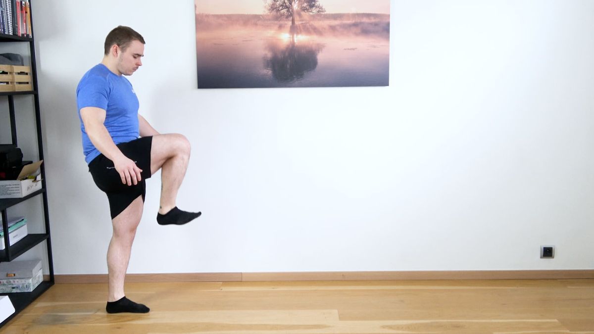 Marche avec flexion de hanche & pieds en tandem
