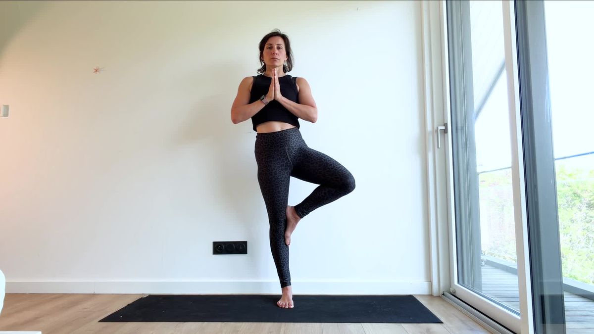 Posture de l'arbre (« Vrksasana »)