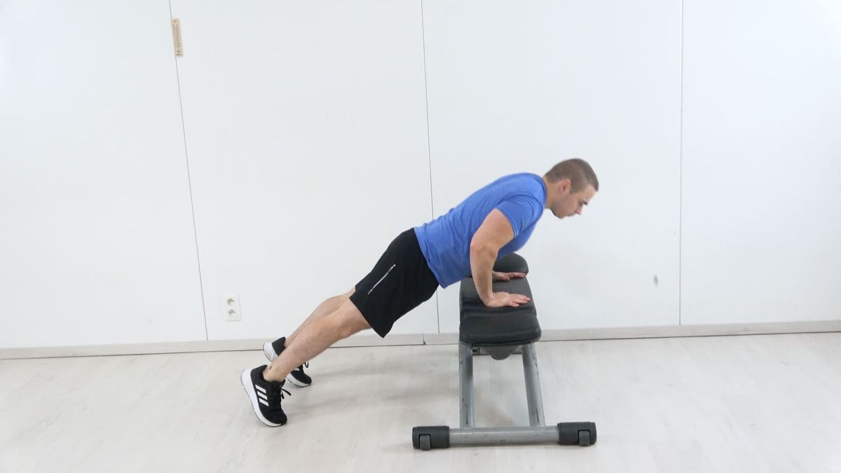 Deceleration in Push-Up