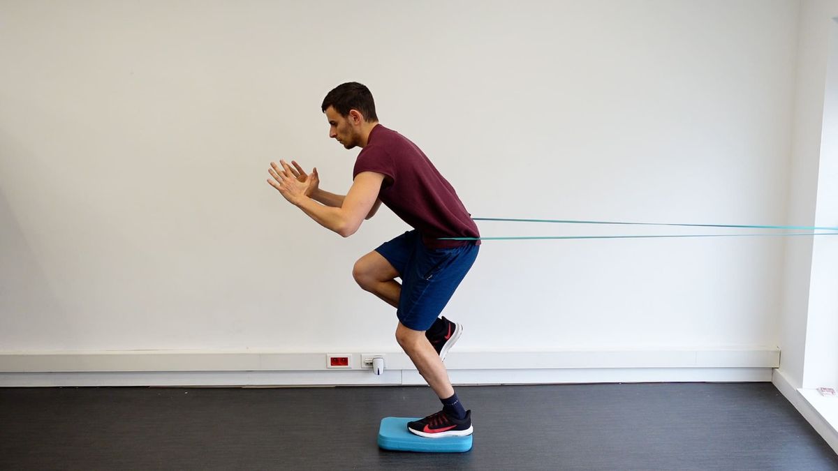 Jump on Unstable Surface With Rear Traction