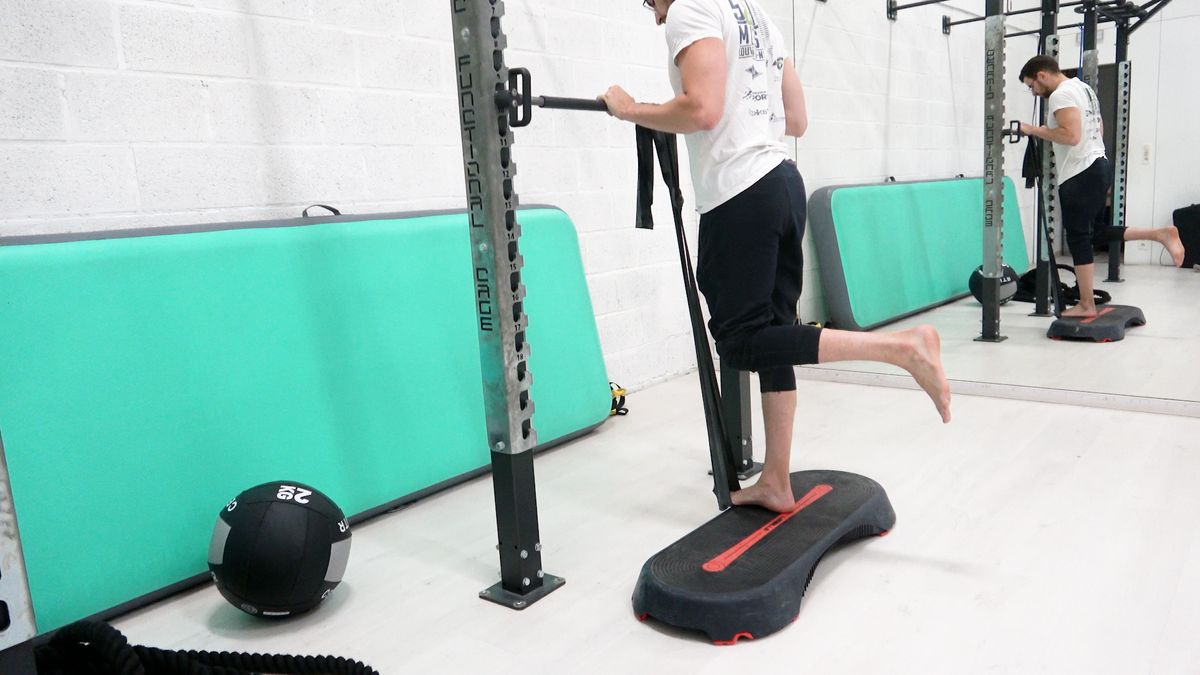 Flexion du gros orteil avec élastique