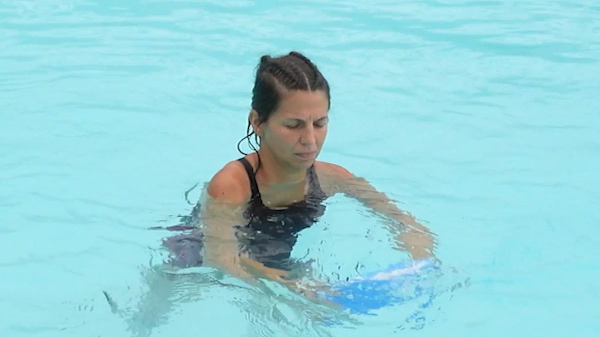 Lateral Pushes With a Kickboard