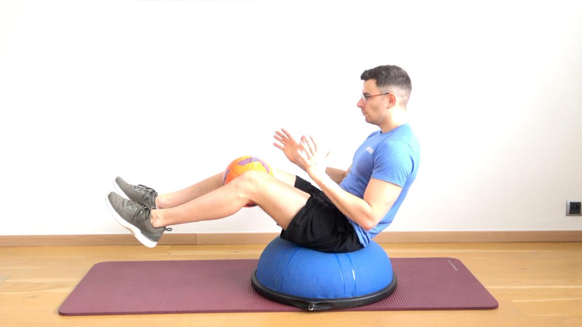 Renforcement abdominaux en synergie avec adduction sur Bosu