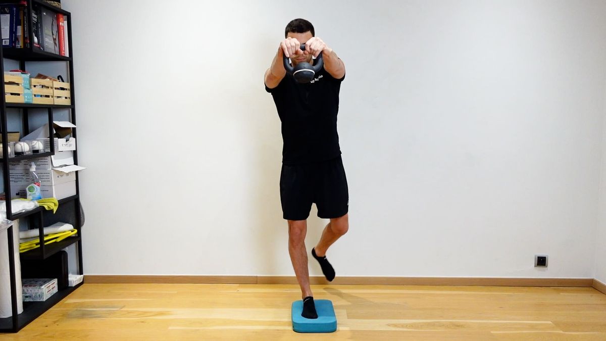 Single-Leg Balance on an Unstable Surface With a Weighted Ball