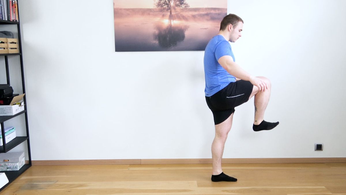 Marche arrière avec flexion de hanche & pieds en tandem